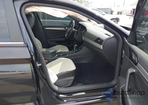 2019 Volkswagen Jetta 1.4T R-Line/1.4T S/1.4T Se from USA, damaged, VIN 3VWC57BU7KM039267